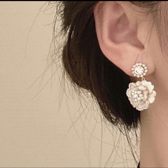 Camellia Pearl Drop Earrings - Picture 6 of 6